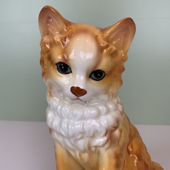 Andrea by Sadek Blue Eyes Cat Kitten Figurine - Picture 2 of 12